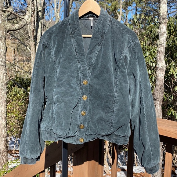 Free People Jackets & Blazers - FREE PEOPLE Charcoal Quilted Jacket